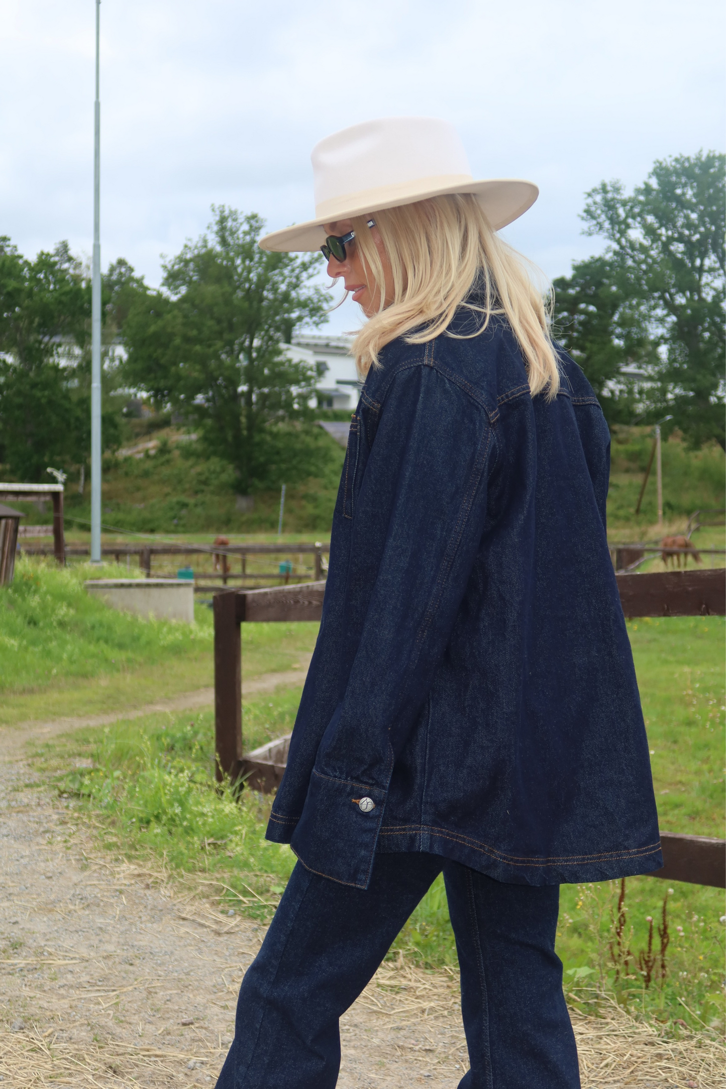 Cloud Jeans Jacket - Indigo