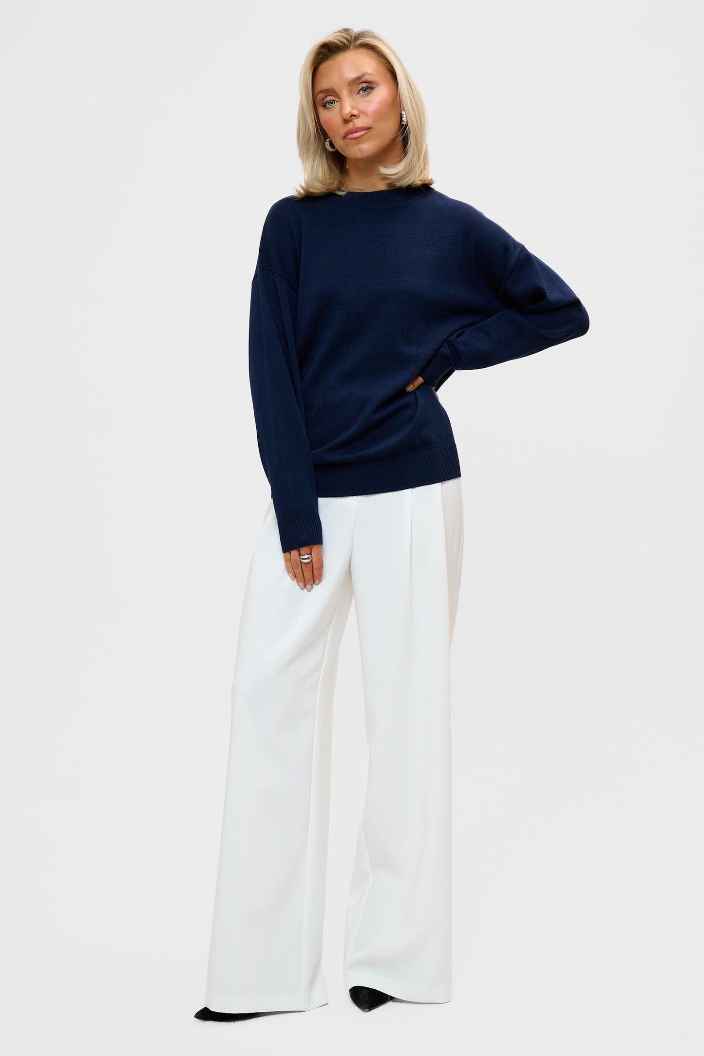 Thin Knitted Sweater - Navy