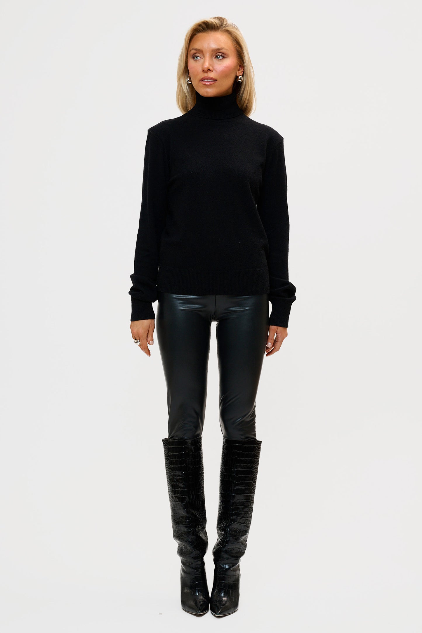 Marked Shoulder Polo Sweater - Black