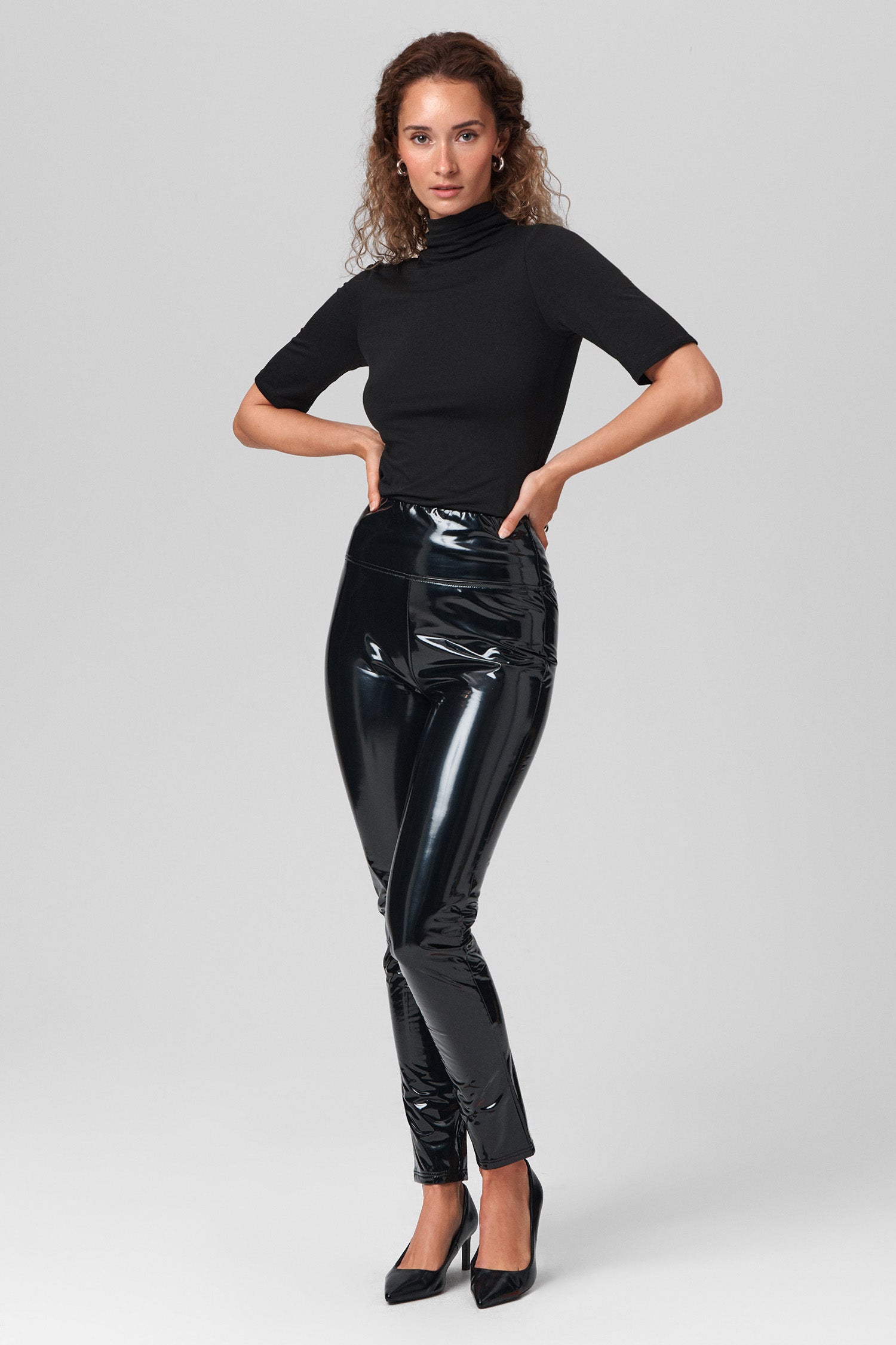 Faux Patent Leather Leggings - Black – Sanne Alexandra
