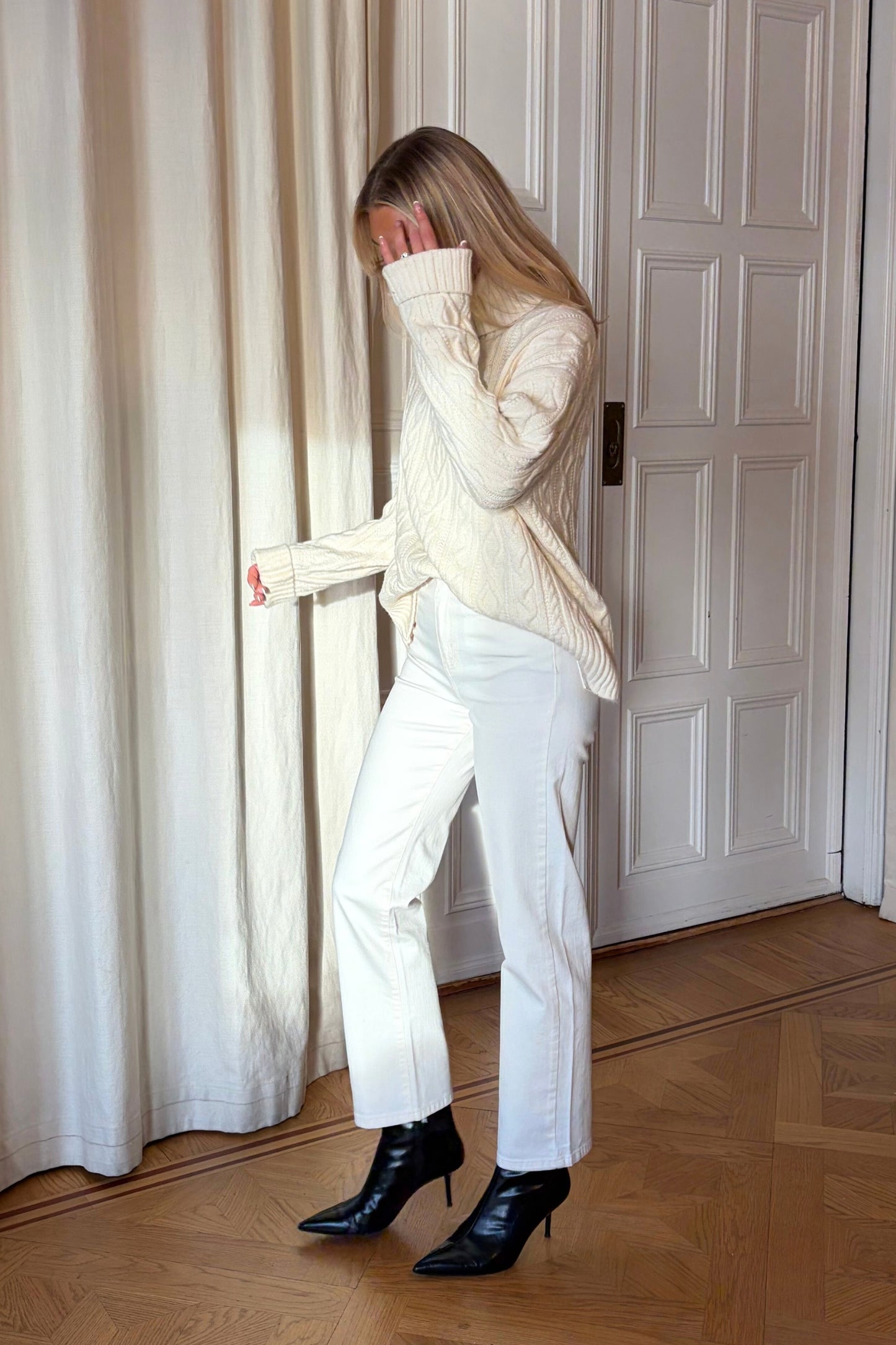 Cropped Stretch Jeans - Off White