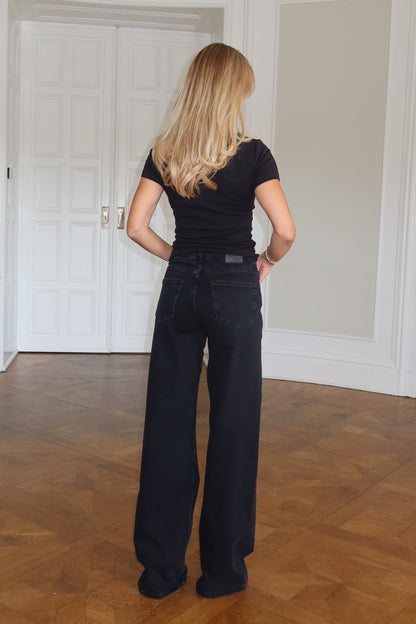 Everyday Relaxed Jeans - Washed Black