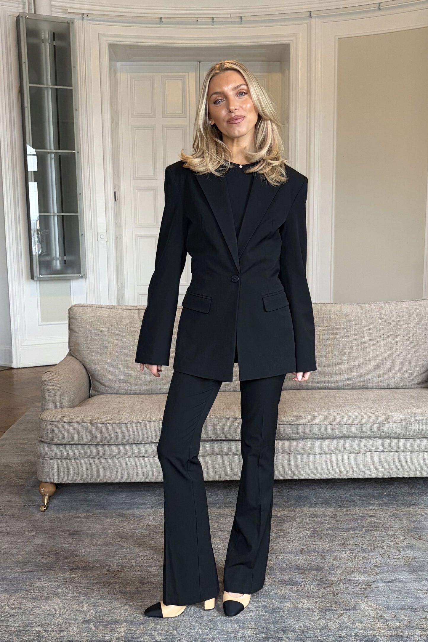 Tailored Adjustable Blazer - Black